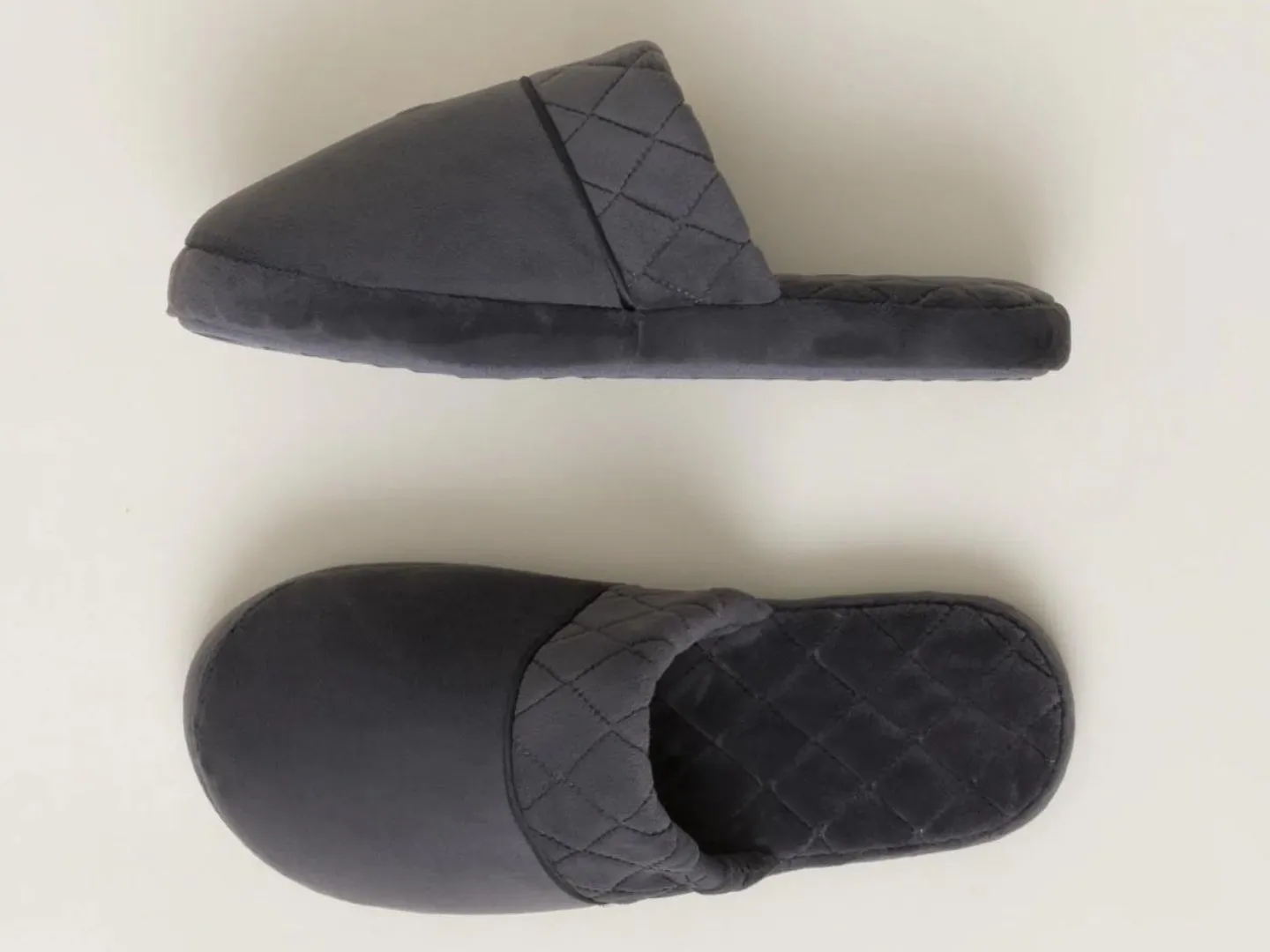 Barefoot Dreams: LuxeChic Slippers