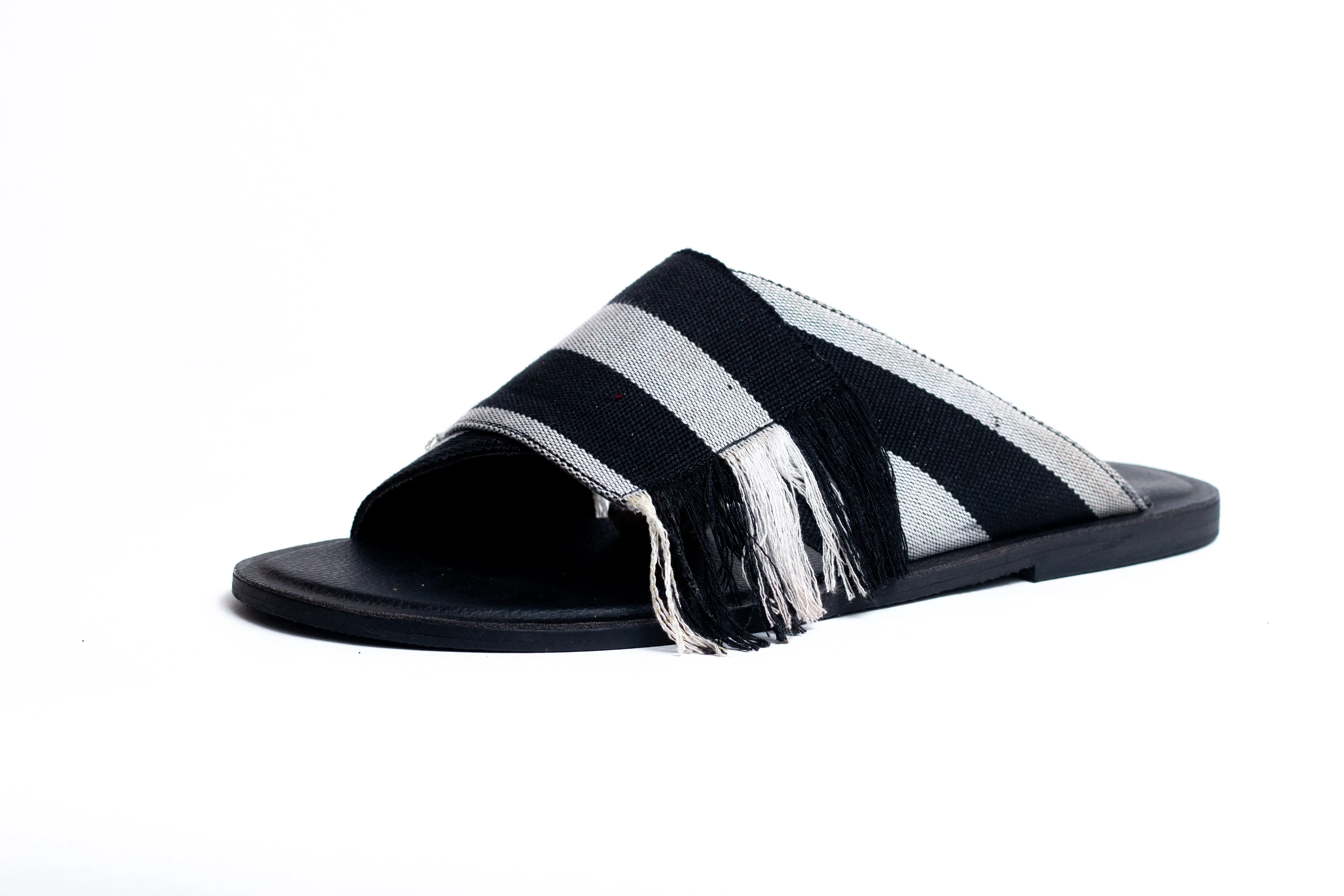 Eso Criss-cross Black and White Aso-Oke Slide with Frills