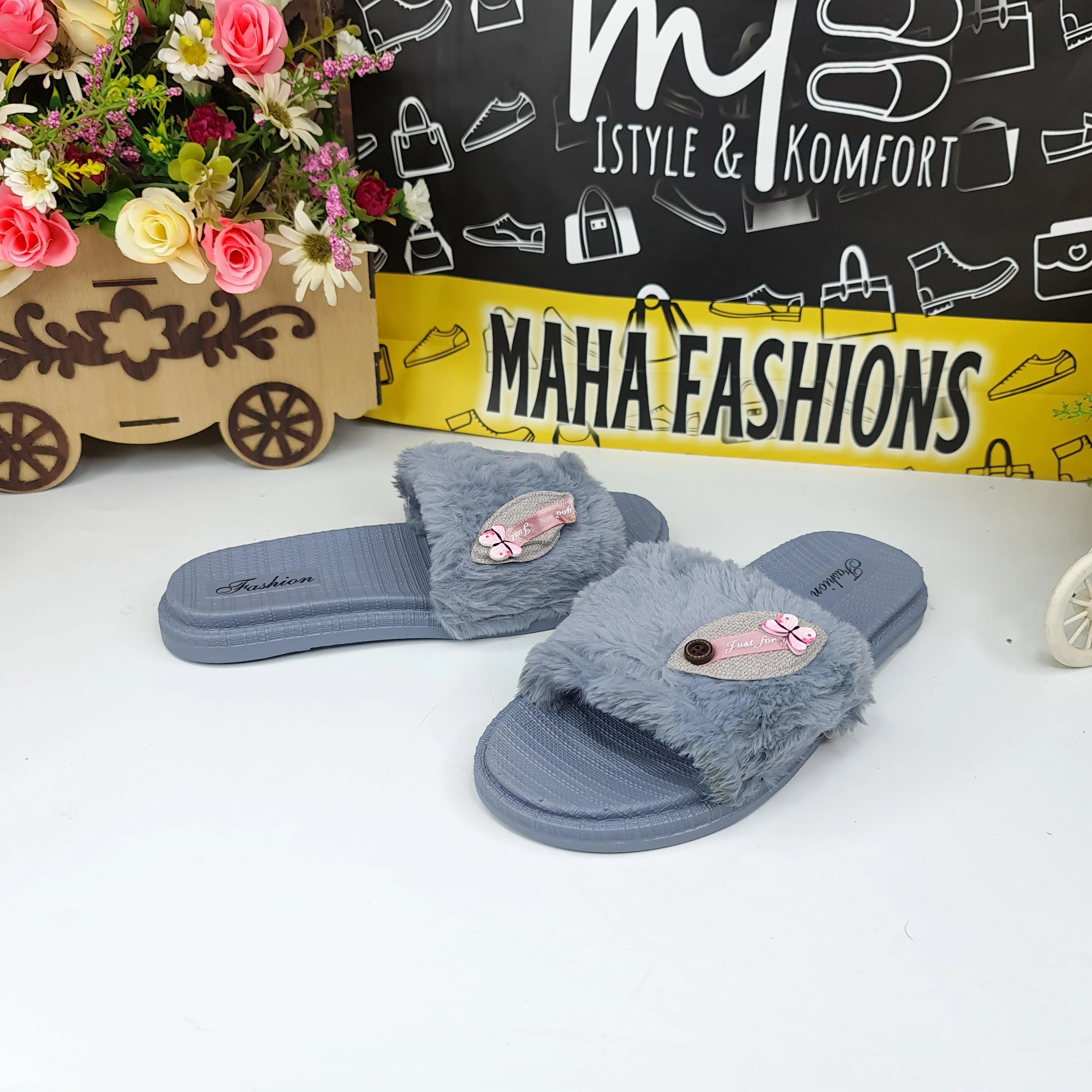 Grey Leaf Fur Slides