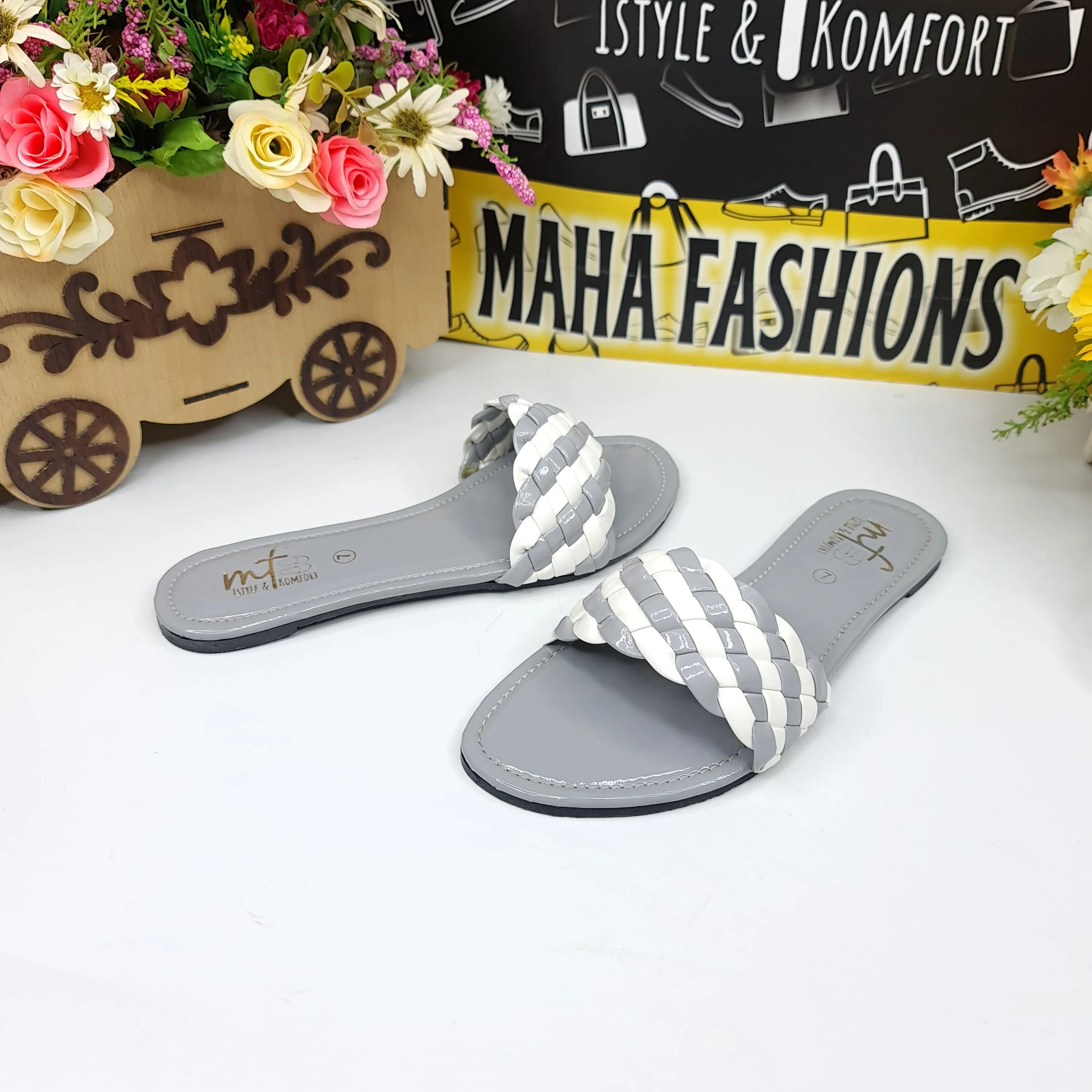 Grey White Patten Flat Slippers