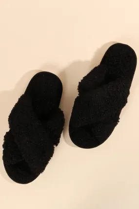 Sherpa Design Slippers in Black