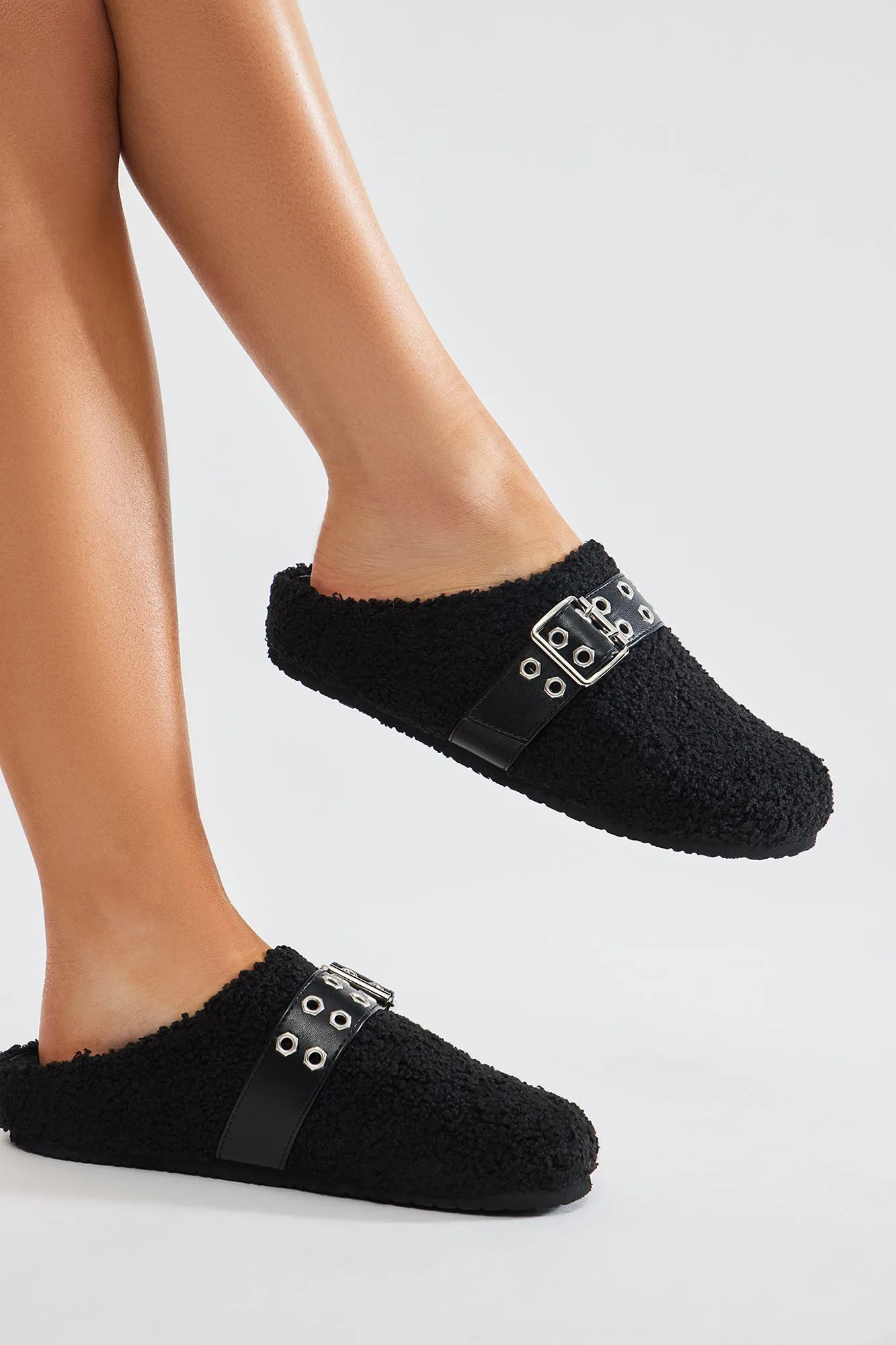 Villie Buckle Slippers - Black